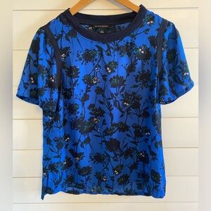 Banana Republic size Small versatile summer/winter top. The blue is so vibrant!